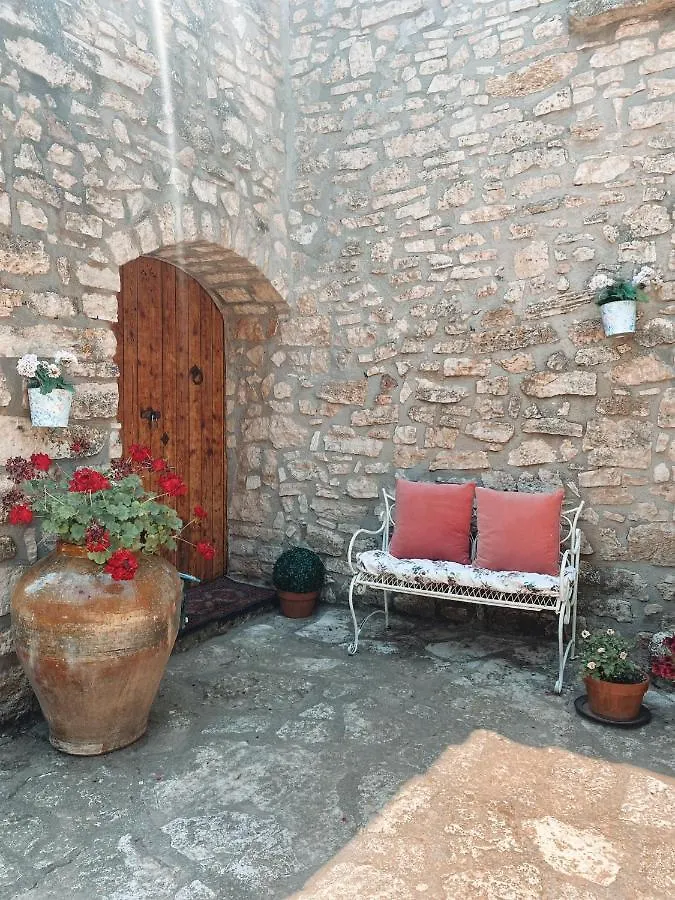 Masiadenjust Rojals Country house